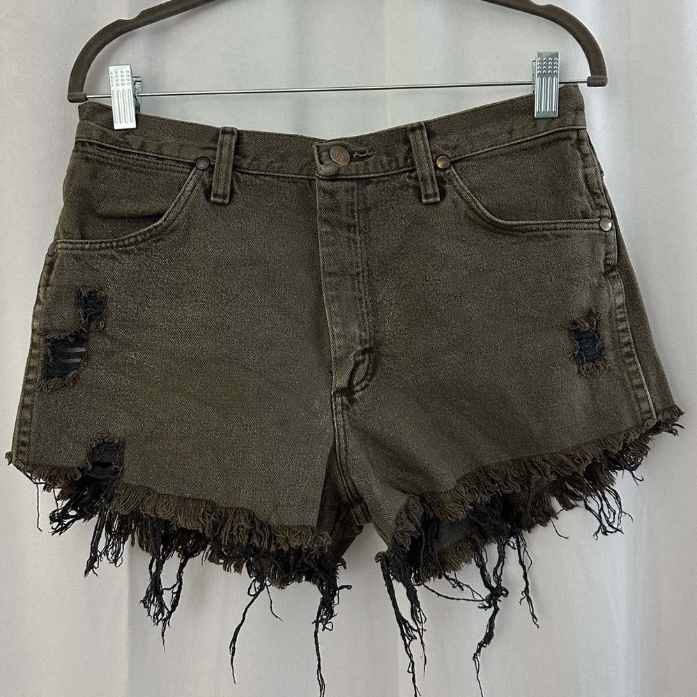 Wrangler Brown Distressed High Waisted Denim Shorts Womens Waist 30"